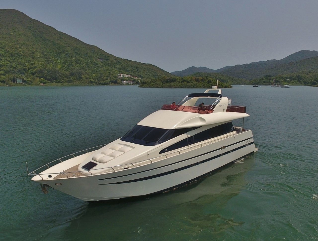 azimut 65 yacht price